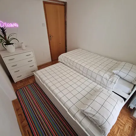 Una Apartment *